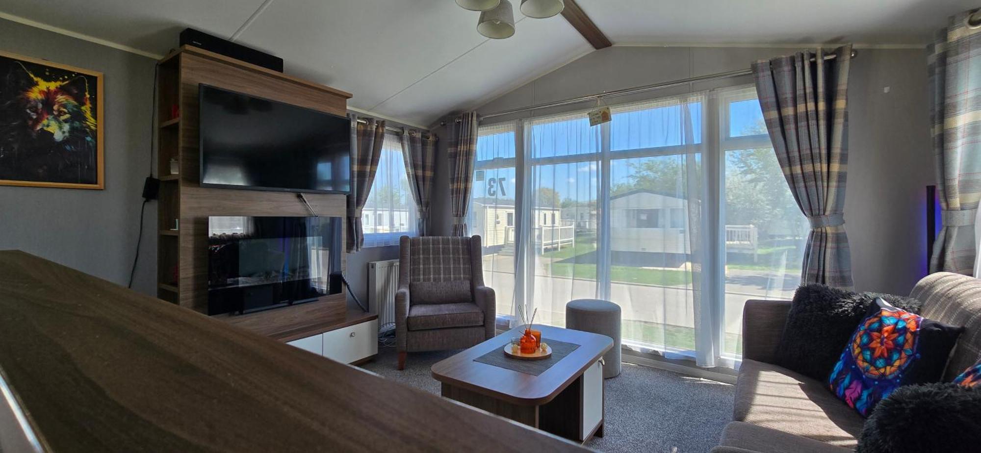 Rj Luxury Caravan Hire With Hot Tub タターズホール エクステリア 写真